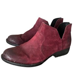 Born Sz 7 Kerri Ankle Boot in Burgundy Distressed Suede